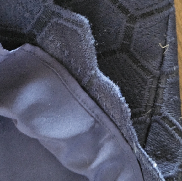 Anne Klein Navy Hexagon Pattern Embroidered Top Round Neck Long Sleeve Sz 2 NWT - Picture 10 of 16